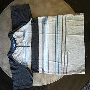 Boys size XL 14/16 short sleeve shirt